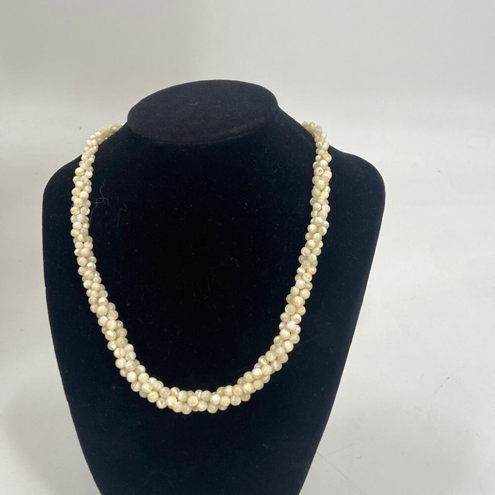 Vintage Cluster pearl iridescent necklace